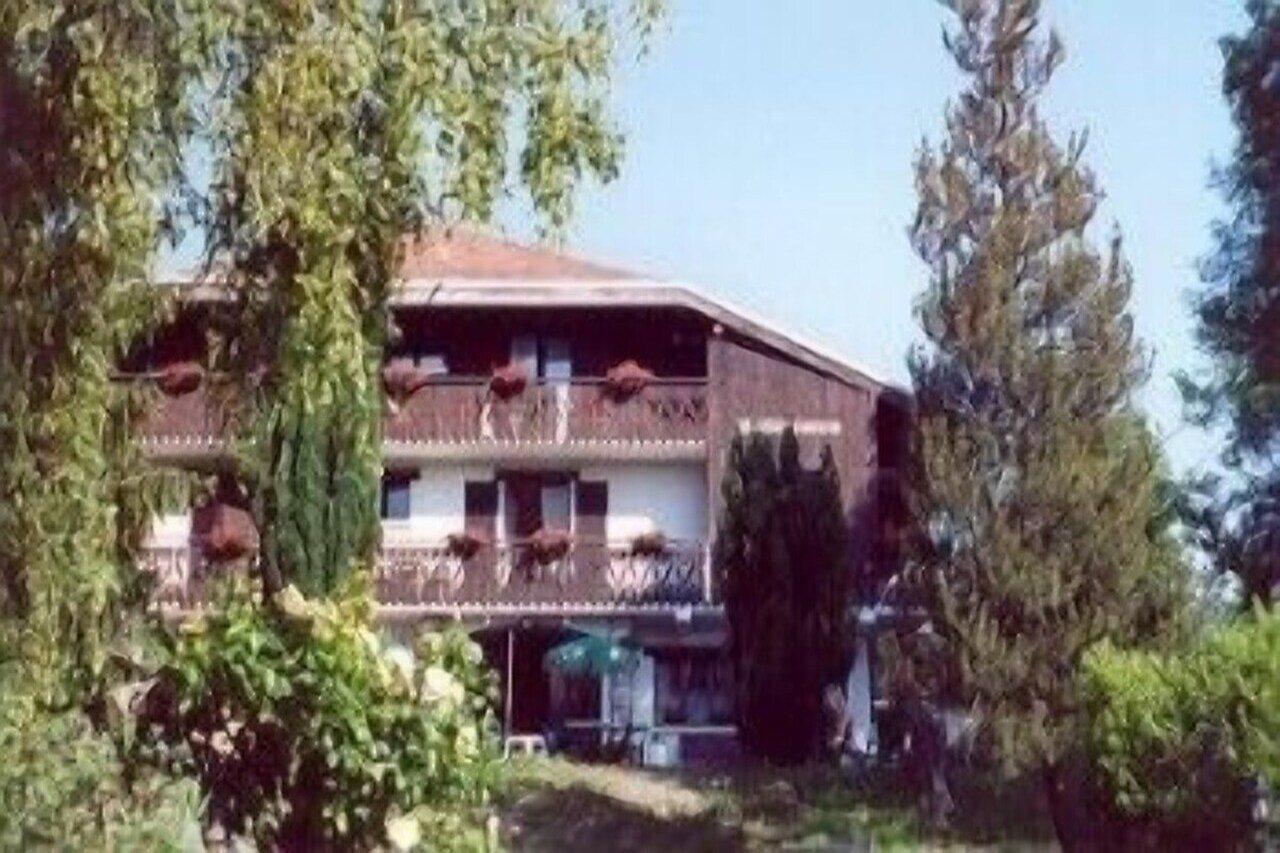 Le Cro-Bidou Hotel Bernex Exterior photo